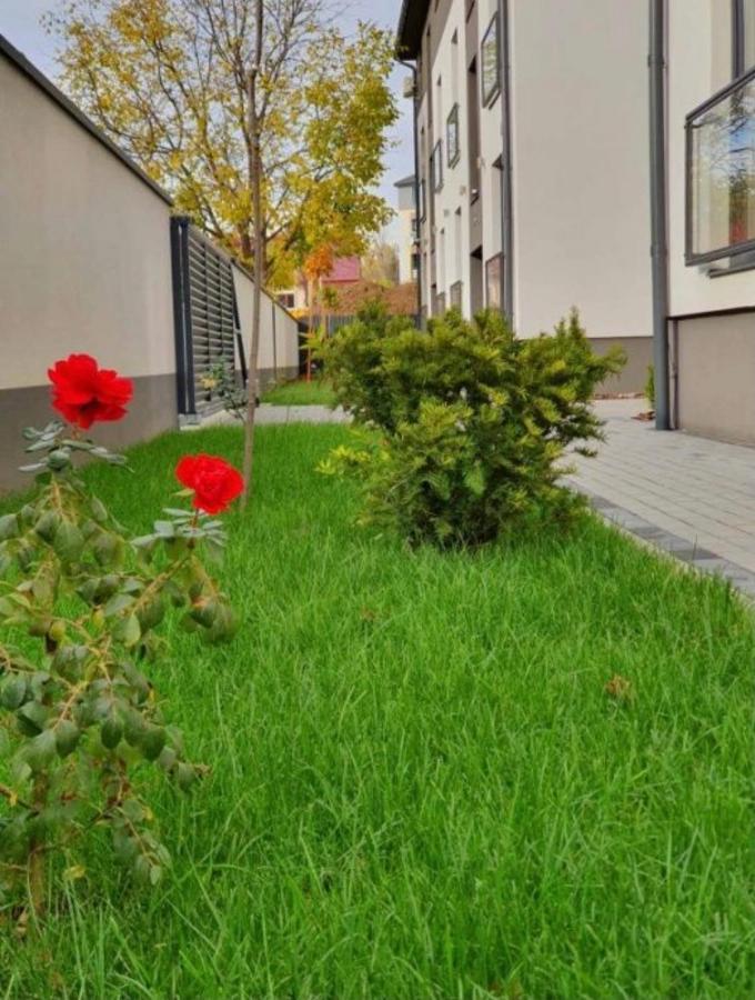 Квартира Подобово Uzjhorod Exteriör bild